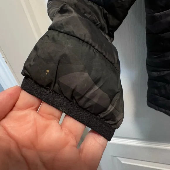 GAP Kids Boys CAMOUFLAGE Green Lightweight Puffer Jacket XS perfect for school - Picture 9 of 10